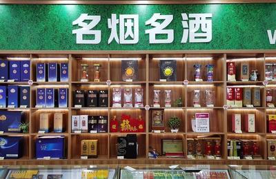 揭秘路边烟酒专卖店:很少有客人光顾,但却屹立不倒,为什么?